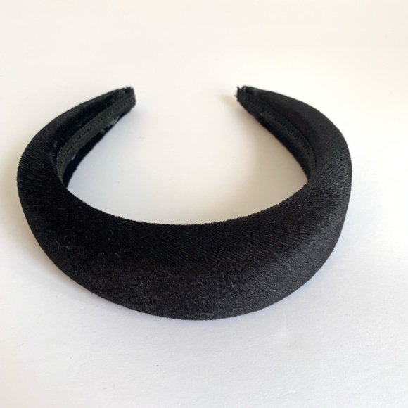 Black Velvet Padded Retro Style Headband - Picture 1 of 4